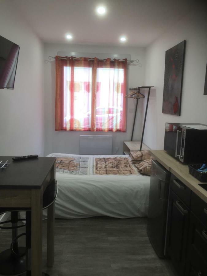 le studio de Molière Montluçon Esterno foto